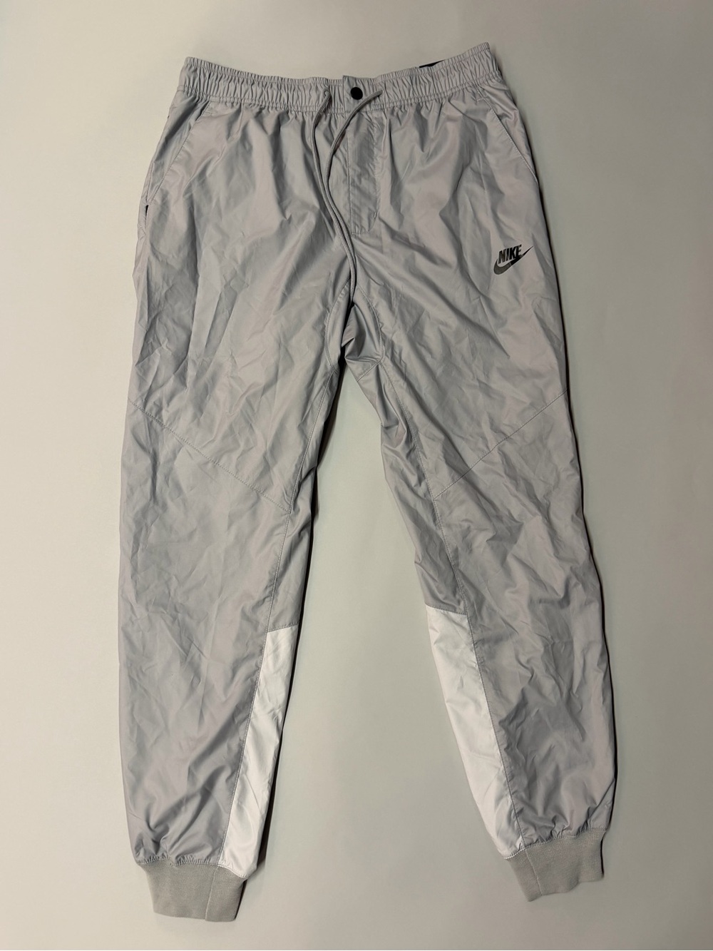 NWT Nike Men Pants Light Gray Windbreaker Jogger 898403 012 Size M - Picture 2 of 10